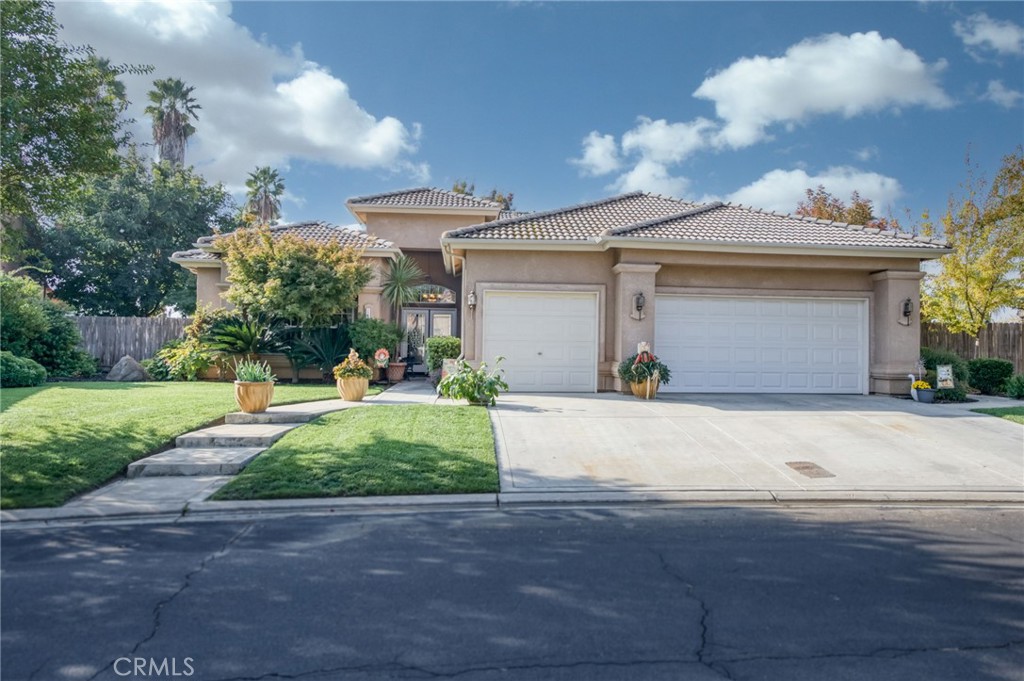 7360 Edgewater St, Chowchilla, CA 93610