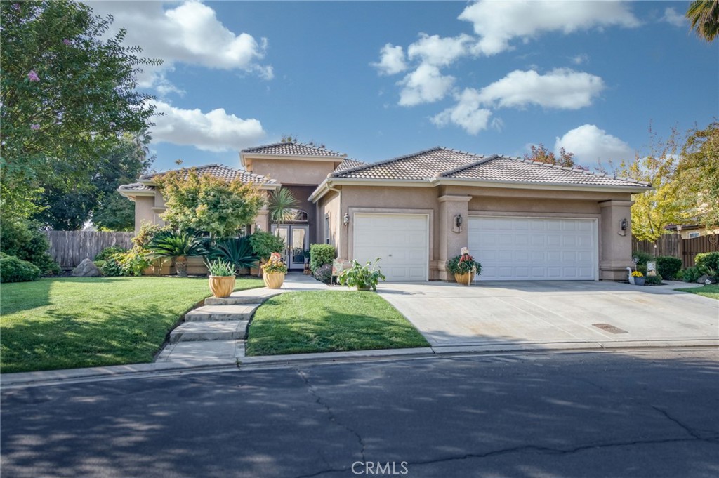 7360 Edgewater St, Chowchilla, CA 93610