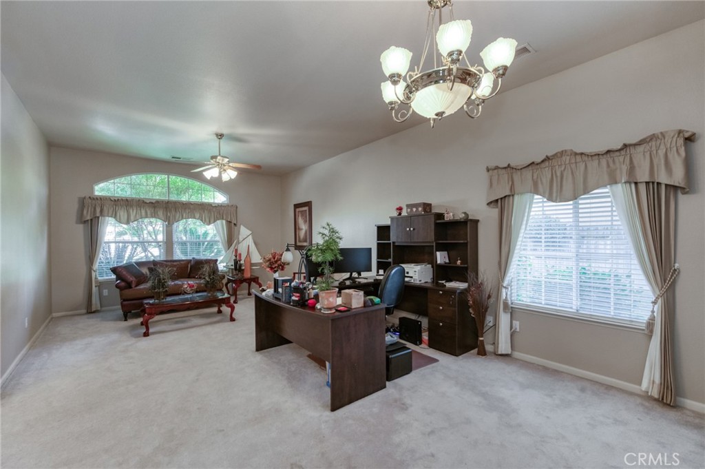 7360 Edgewater St, Chowchilla, CA 93610