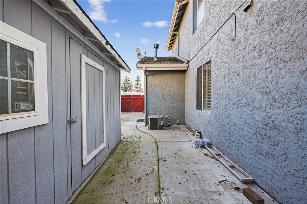 917 Amador, Chowchilla, CA 93610