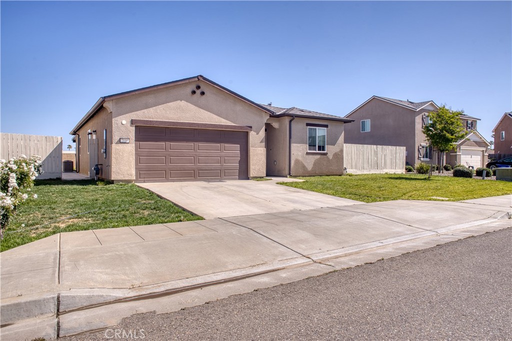 2110 Conadria Ave, Chowchilla, CA 93610