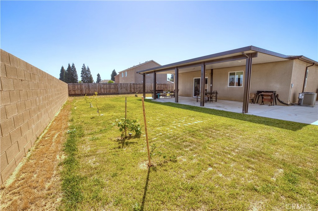 2110 Conadria Ave, Chowchilla, CA 93610