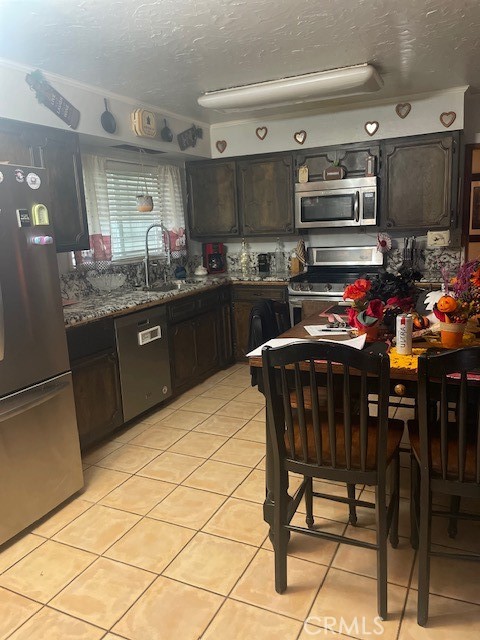 808 Ventura, Chowchilla, CA 93610