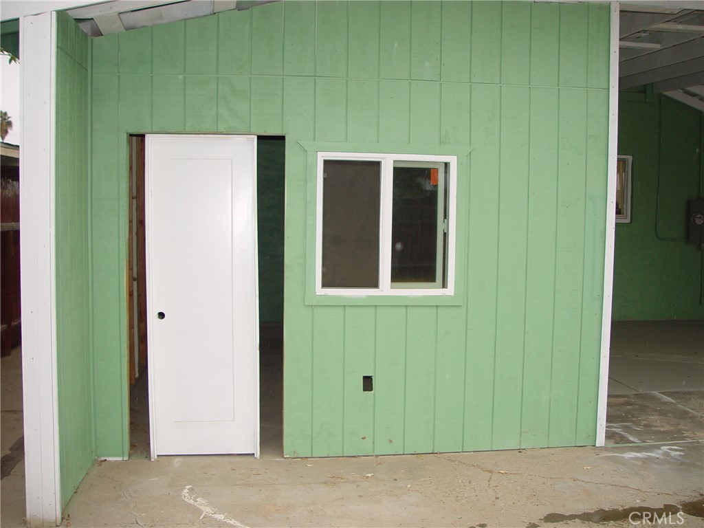 405 Riverside Ave, Chowchilla, CA 93610