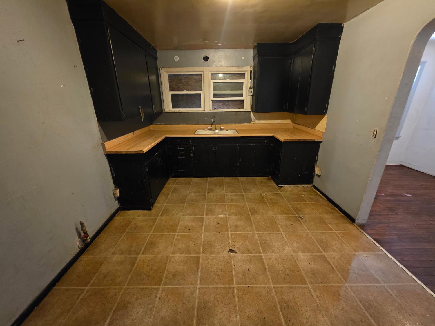 212 Sonoma Ave, Chowchilla, CA 93610