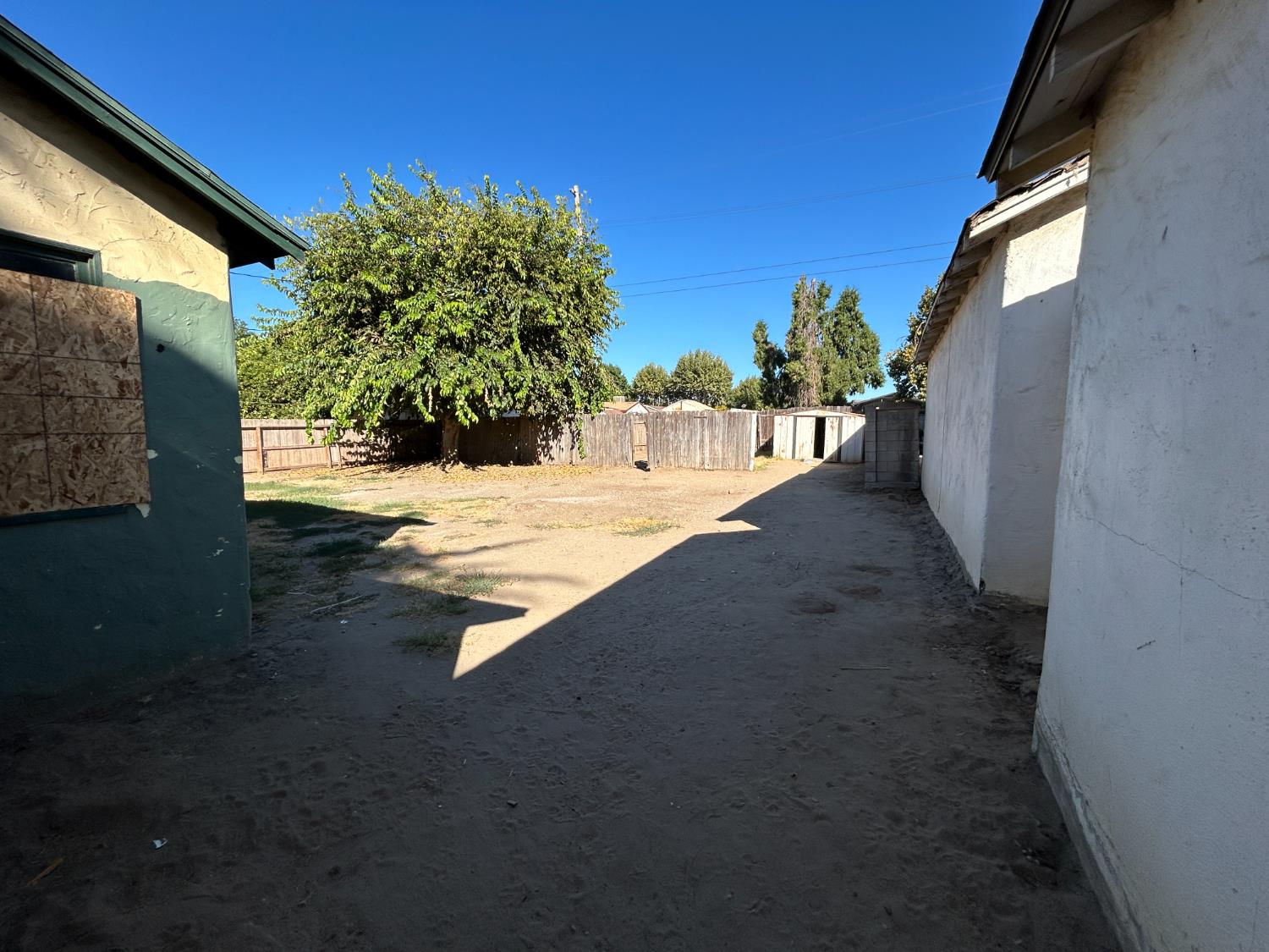 212 Sonoma Ave, Chowchilla, CA 93610