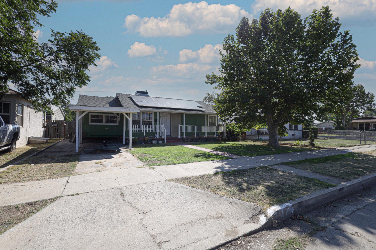 817 Sonoma Ave, Chowchilla, CA 93610