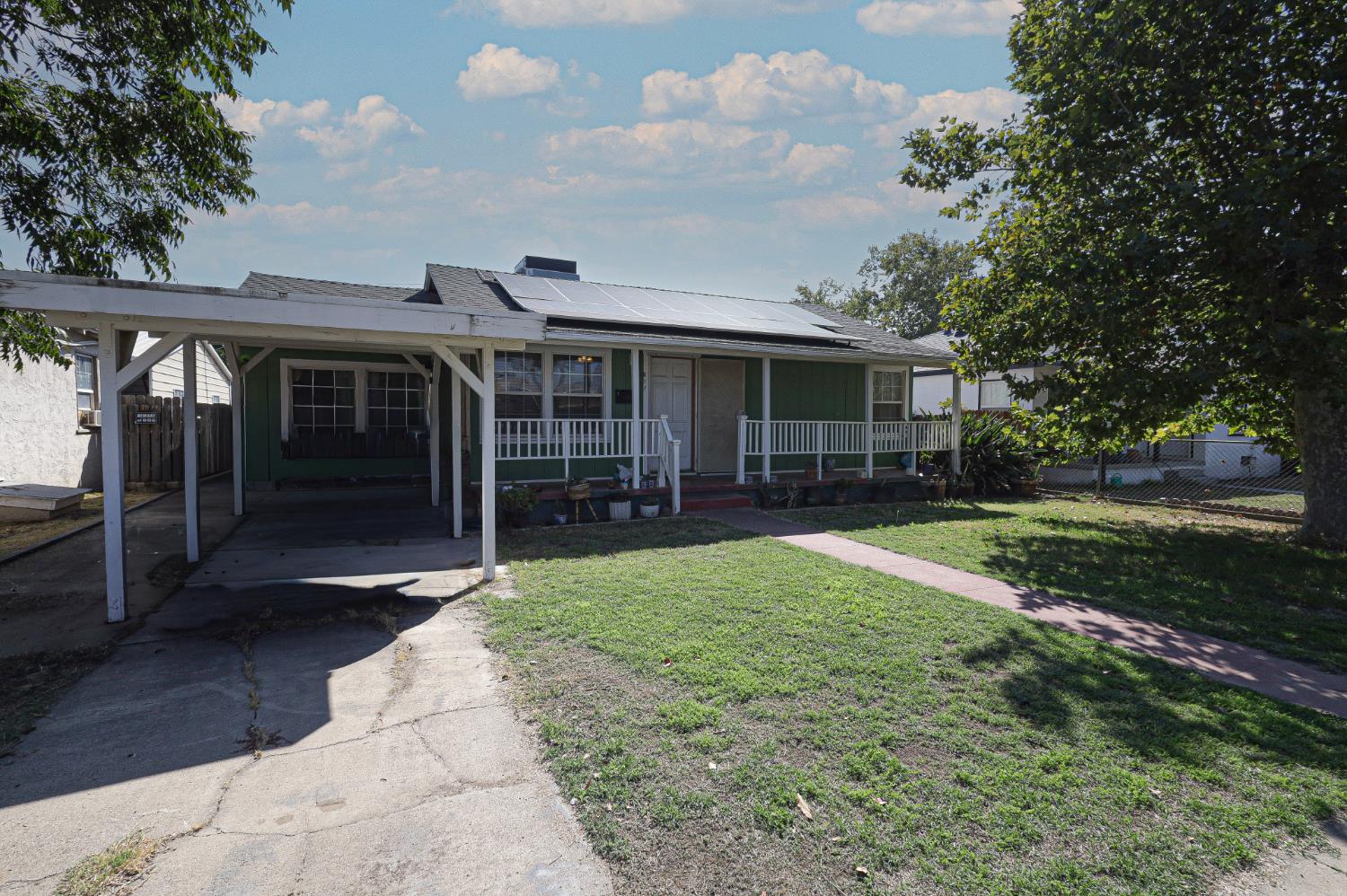 817 Sonoma Ave, Chowchilla, CA 93610