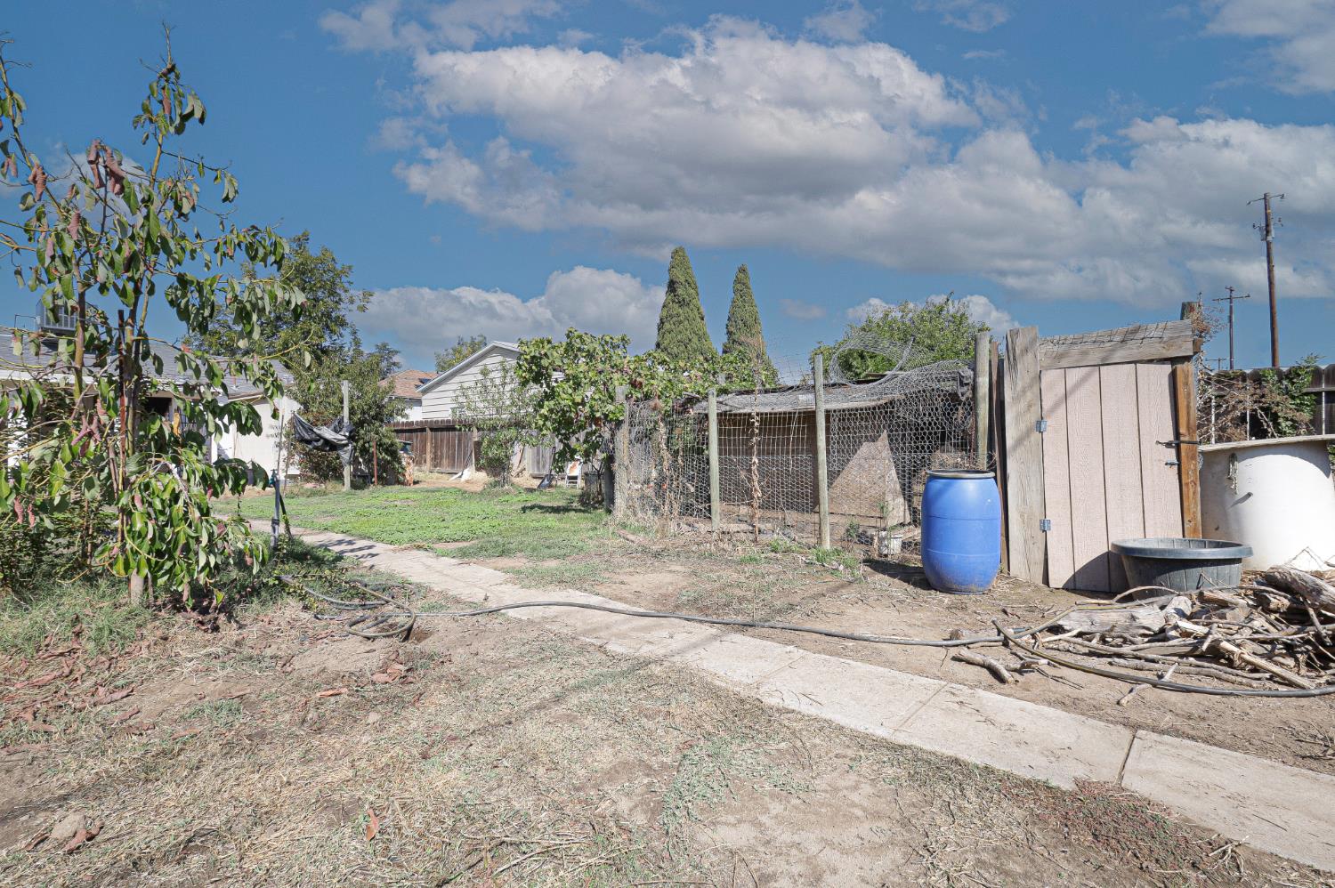 817 Sonoma Ave, Chowchilla, CA 93610