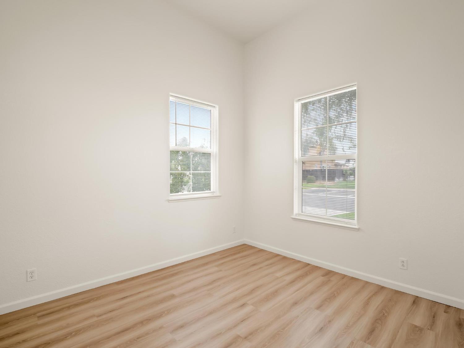 14305 Spyglass Cir, Chowchilla, CA 93610