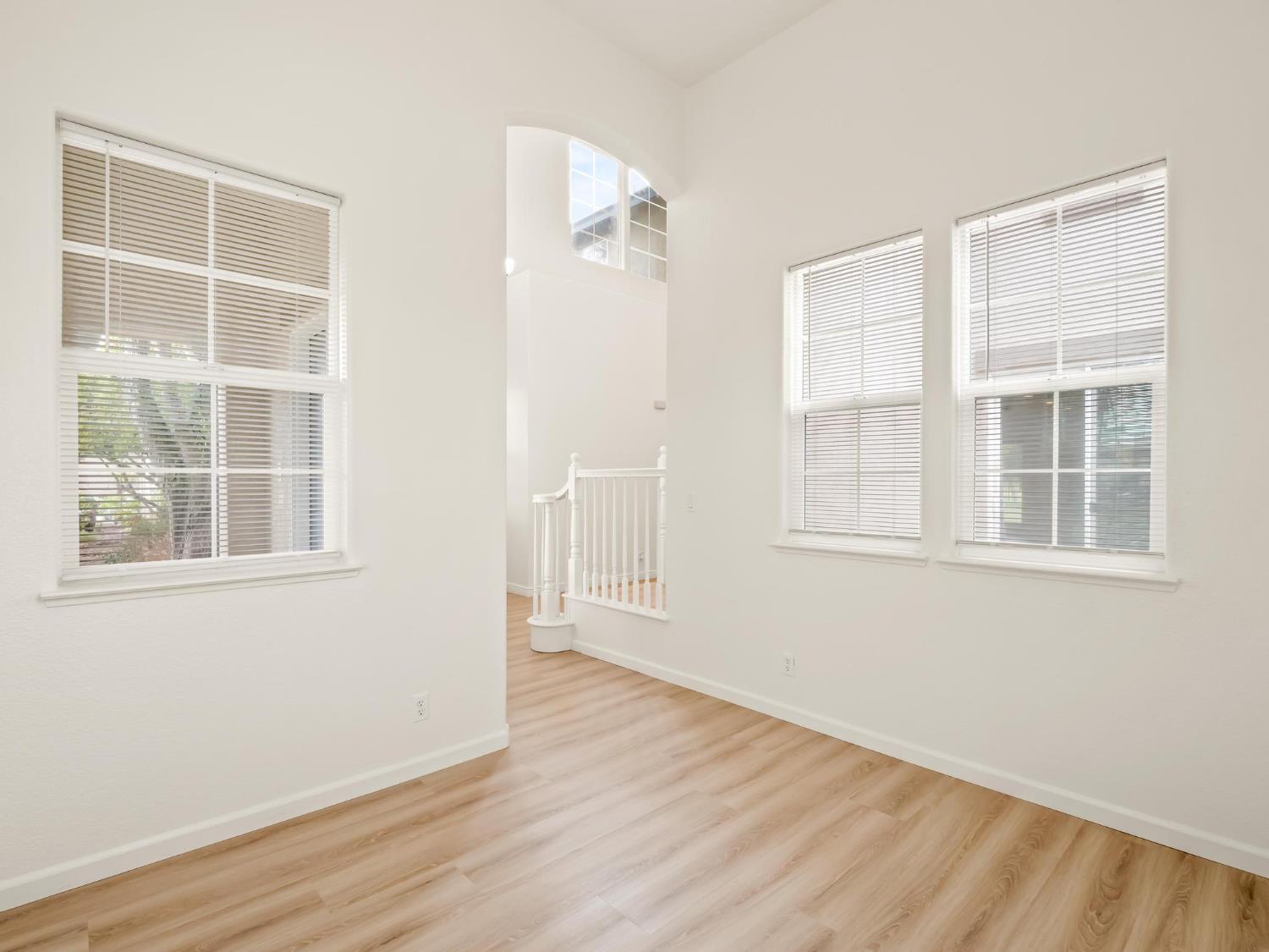 14305 Spyglass Cir, Chowchilla, CA 93610