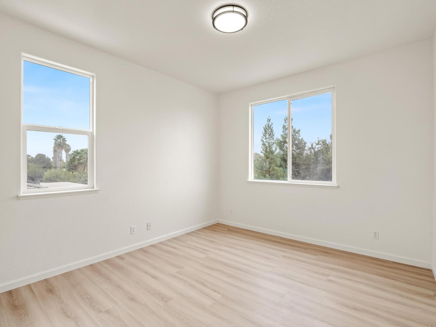 14305 Spyglass Cir, Chowchilla, CA 93610