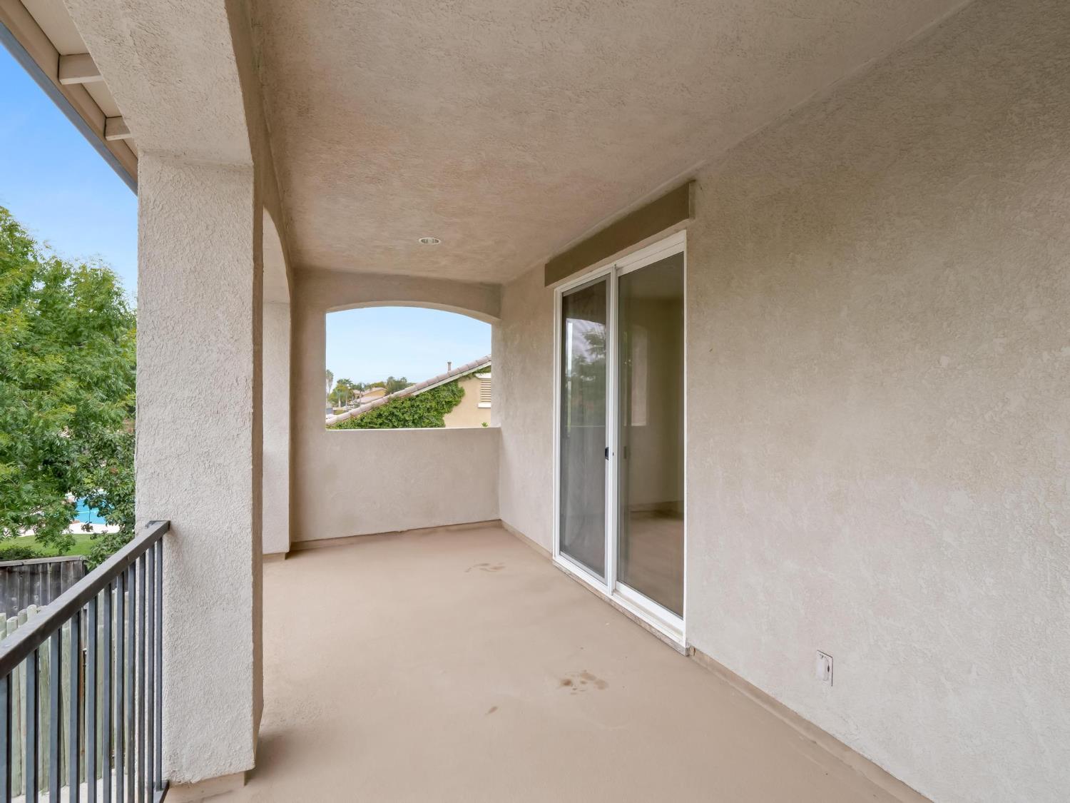 14305 Spyglass Cir, Chowchilla, CA 93610