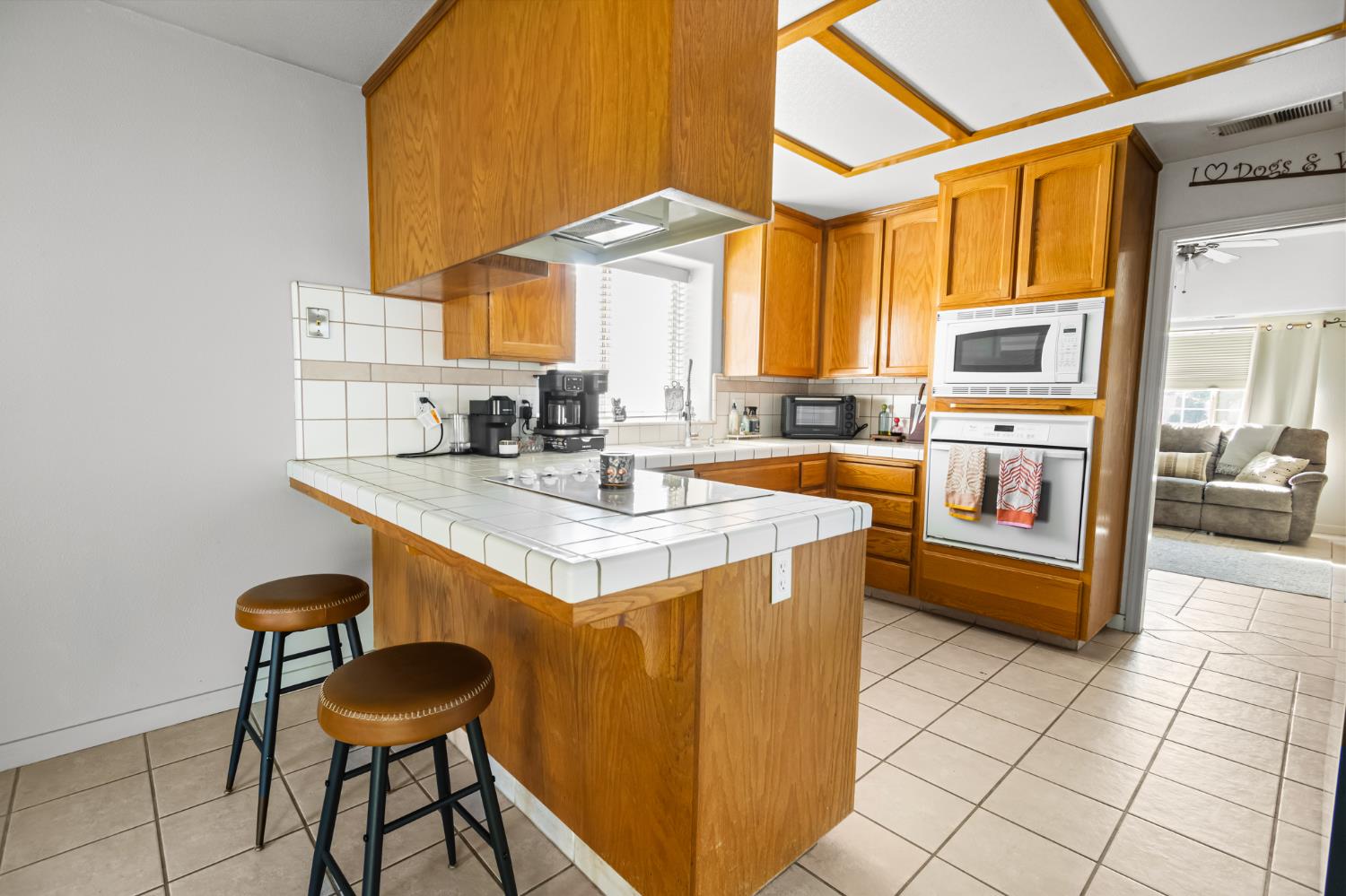 900 Michelle Ct, Chowchilla, CA 93610