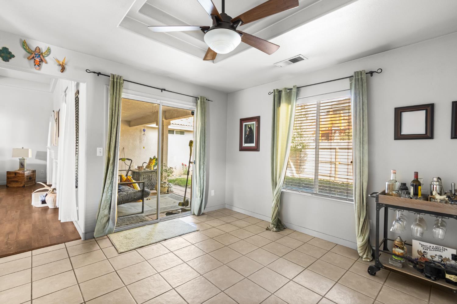 900 Michelle Ct, Chowchilla, CA 93610