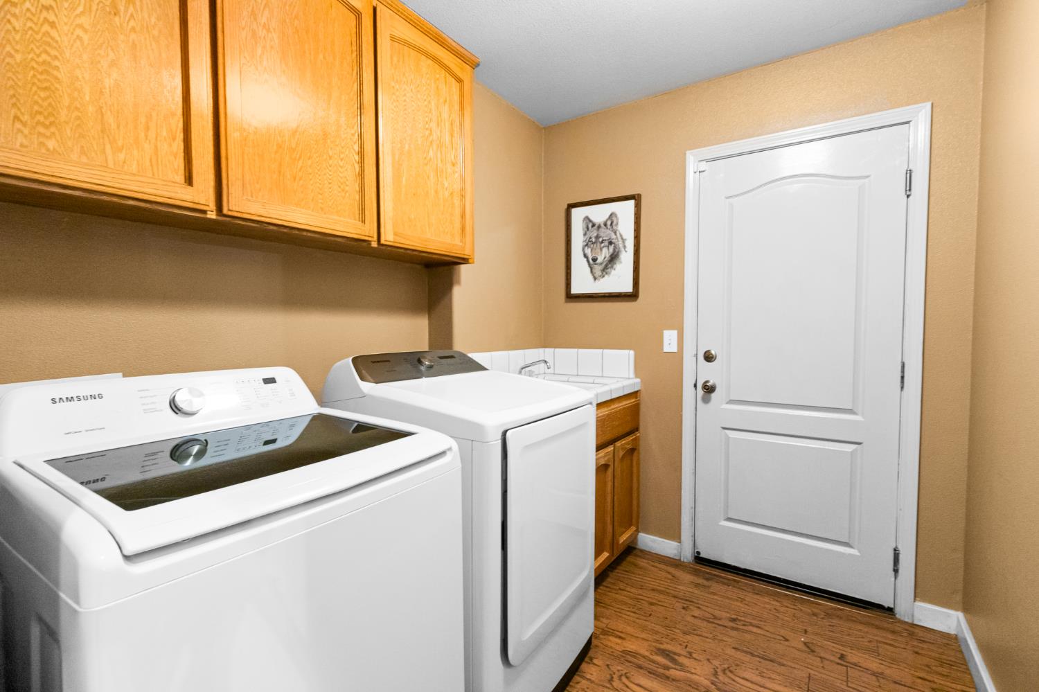 900 Michelle Ct, Chowchilla, CA 93610