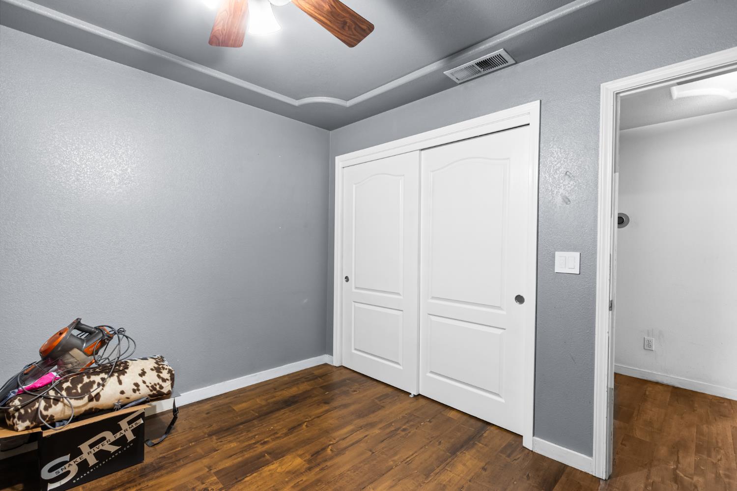 900 Michelle Ct, Chowchilla, CA 93610