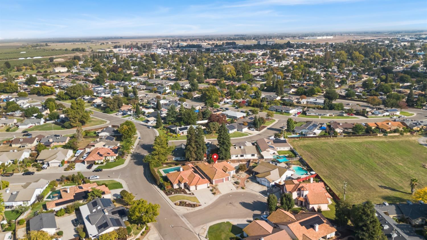 900 Michelle Ct, Chowchilla, CA 93610