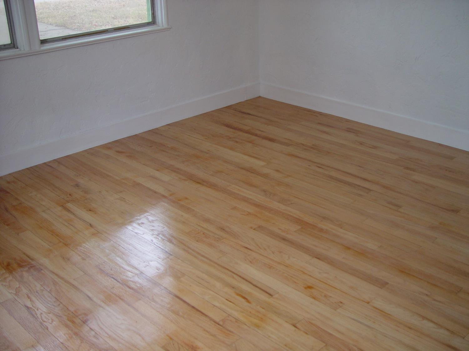 405 RIVERSIDE Ave, Chowchilla, CA 93610