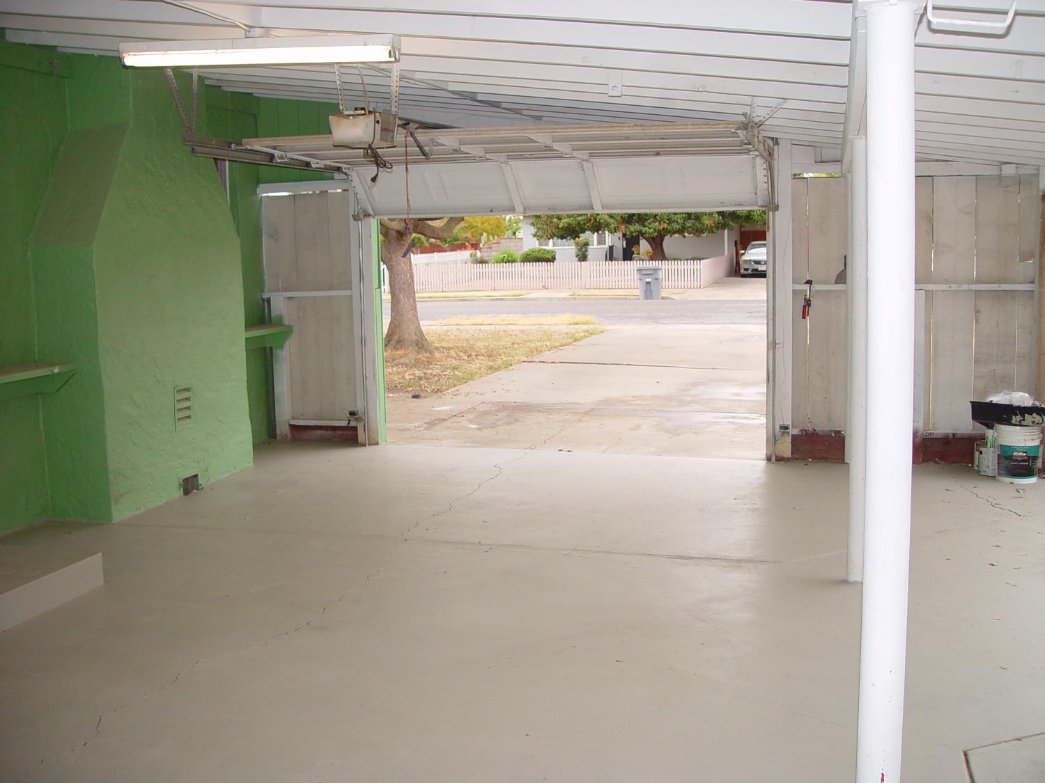 405 RIVERSIDE Ave, Chowchilla, CA 93610