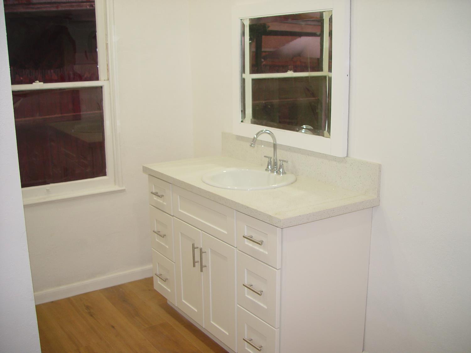 405 RIVERSIDE Ave, Chowchilla, CA 93610