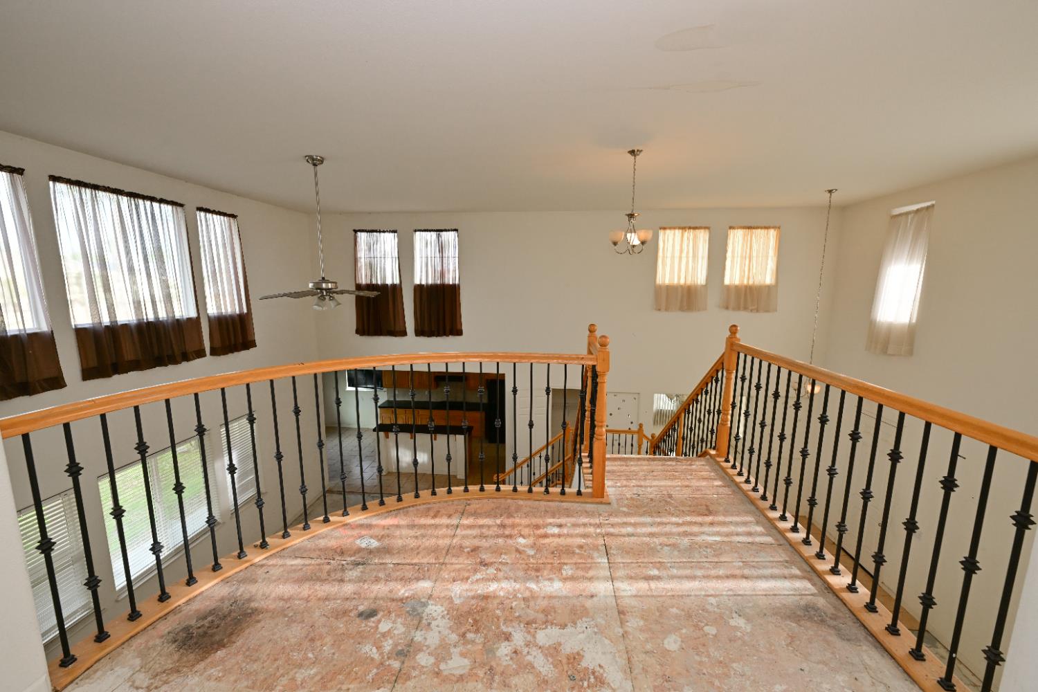 14035 Spyglass Cir, Chowchilla, CA 93610