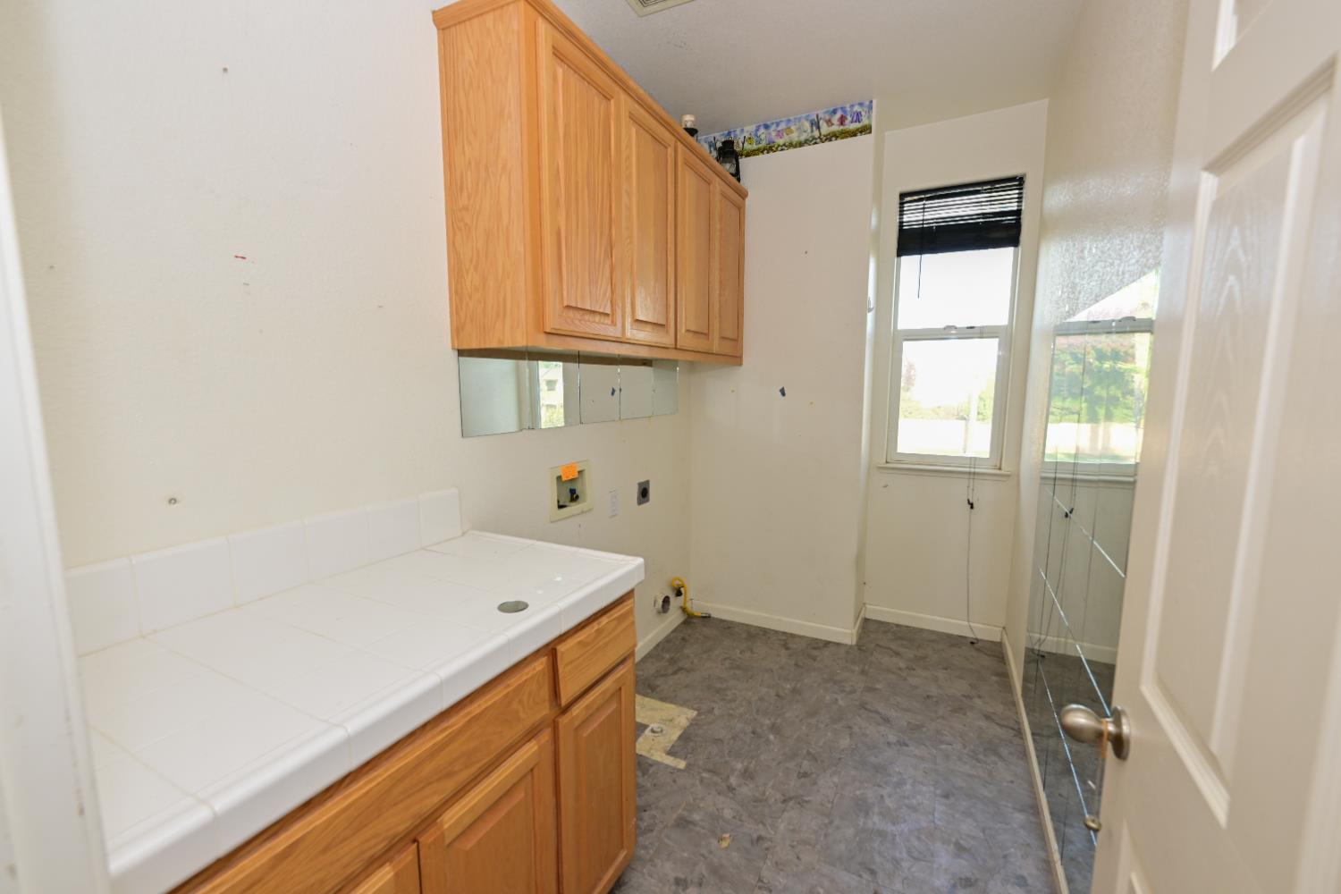 14035 Spyglass Cir, Chowchilla, CA 93610