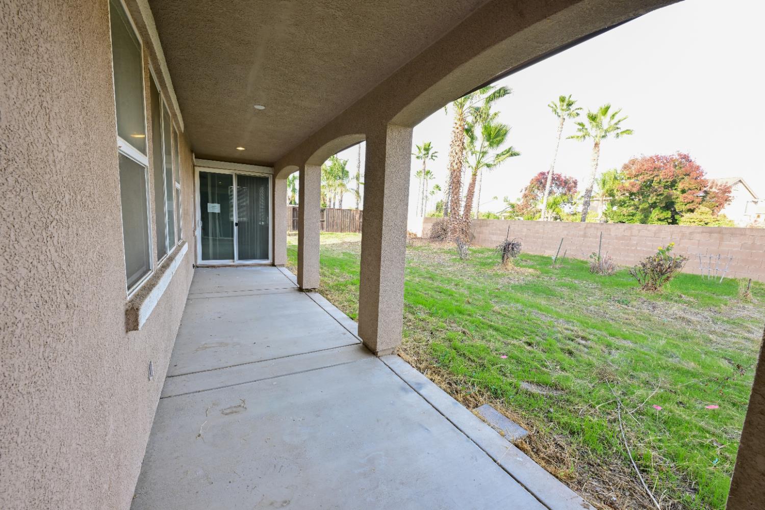 14035 Spyglass Cir, Chowchilla, CA 93610