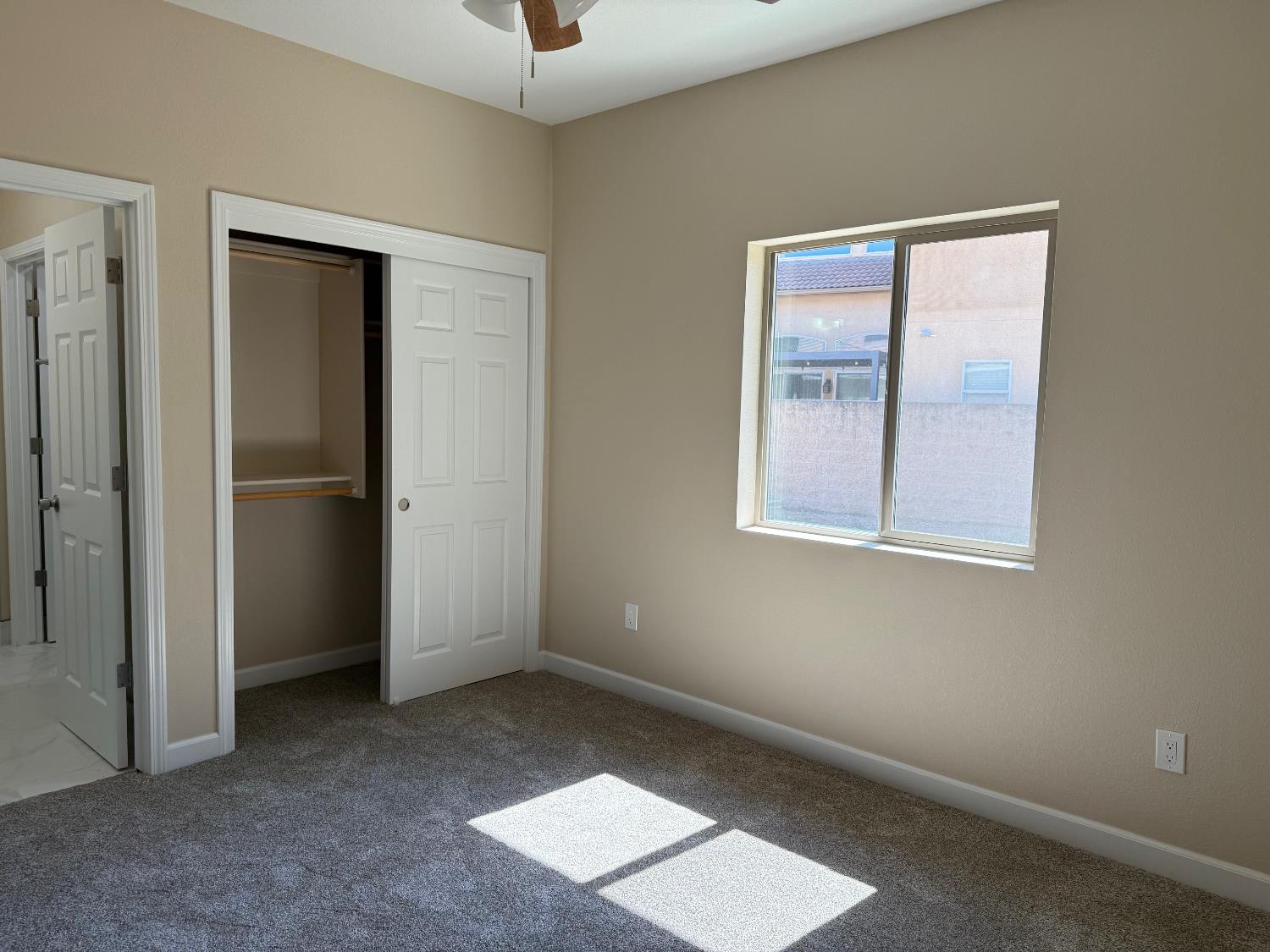 8230 Lake Shore Dr, Chowchilla, CA 93610