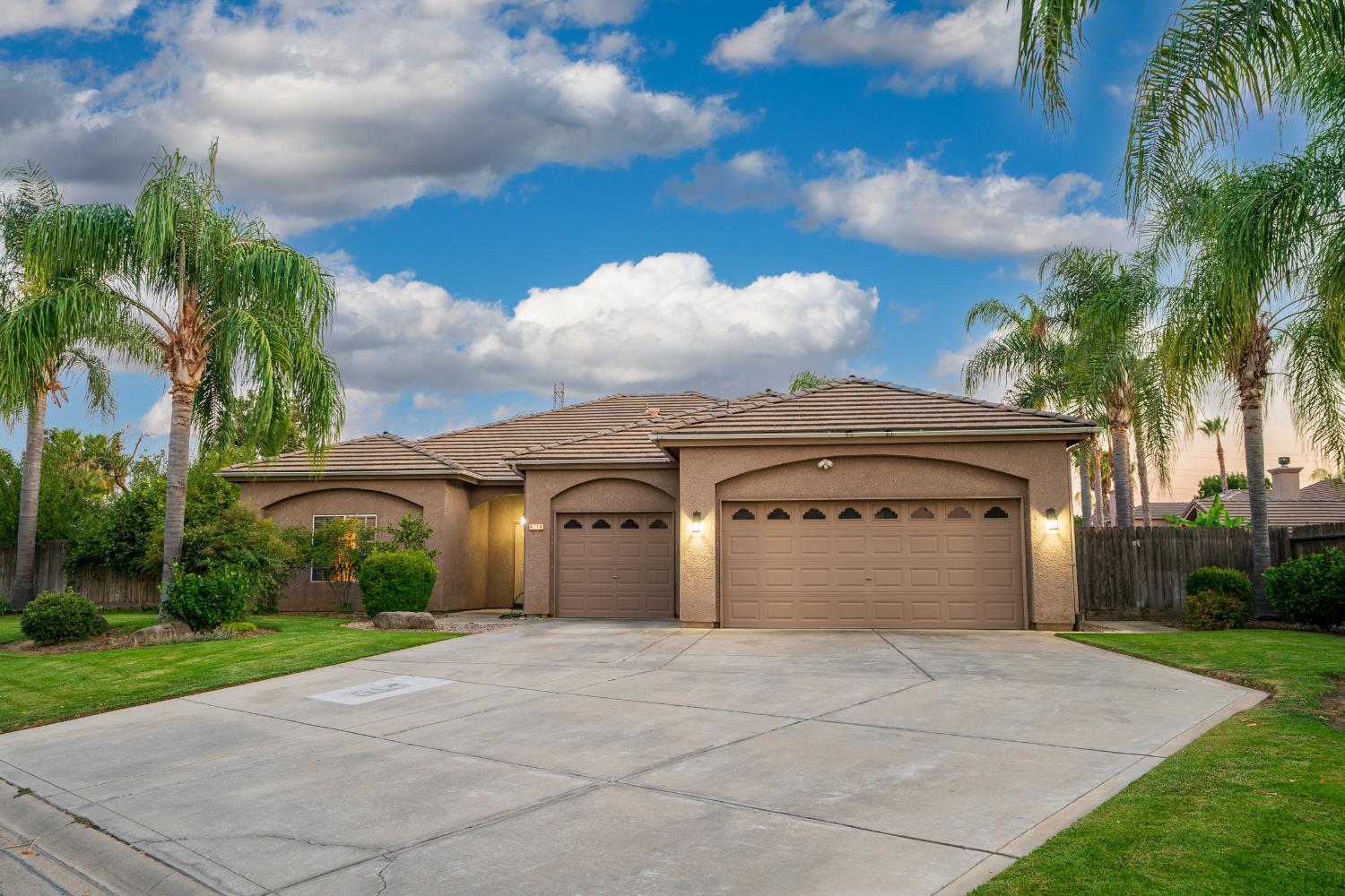 4115 Bella Vista St, Chowchilla, CA 93610